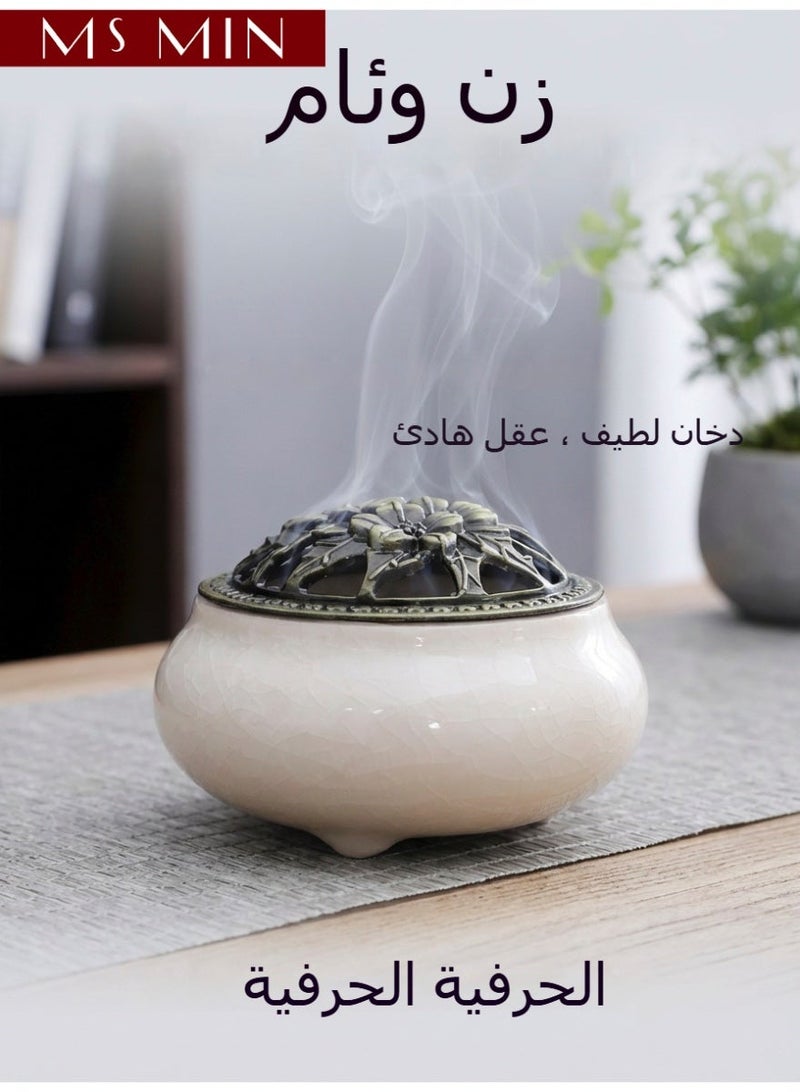 موقف حياة السيدة حامل البخور الخزفي - Image 1